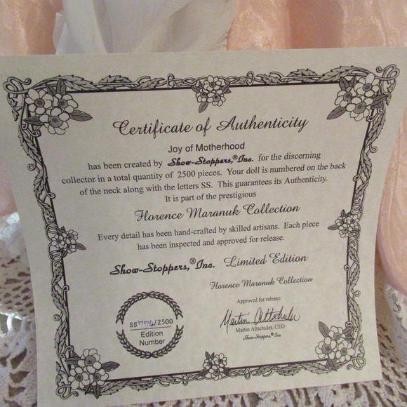 "Joy of Motherhood" Show Stopper Porcelain Doll - Picture 10 of 14